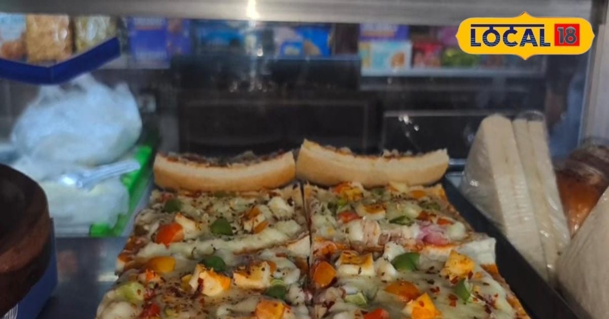 Have you tried pizza full of cheese for just 60 rupees, know why the crowd keeps on this stall