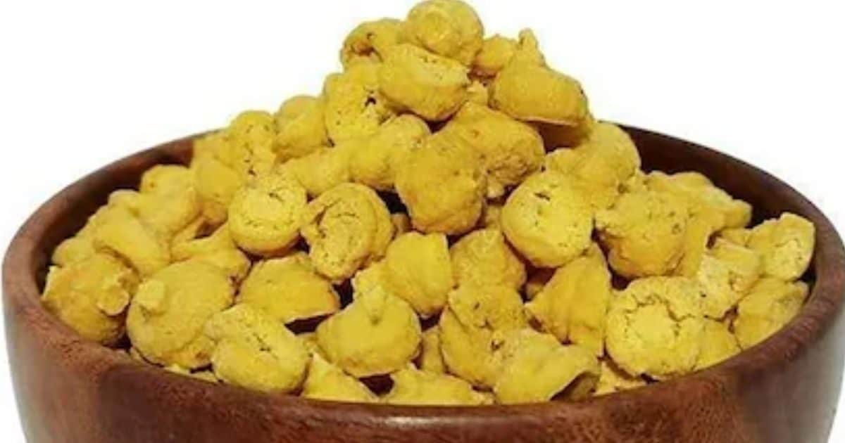 Moong dal vadi curry recipe. Garlic onion moong dal vadi recipe
